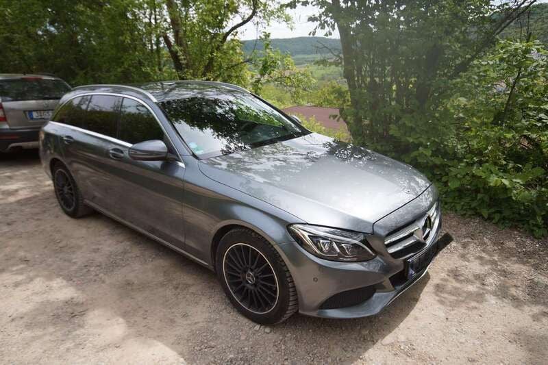Grau Gebraucht 2017 Mercedes C200 Kombi | 17.900 € (Guter Preis) - Bild 1/4