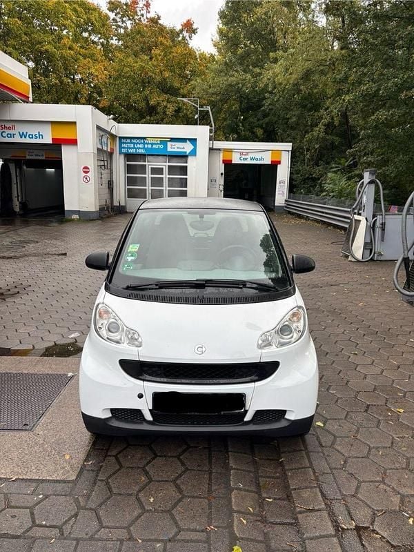 Weiß Gebraucht 2009 Smart ForTwo Coupé Pure Coupé | 2.400 € (Guter Preis) - Bild 1/4
