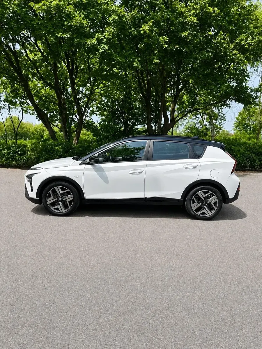 Gebraucht Hyundai Bayon 101 PS (74 kW) 2022 Weiß SUV