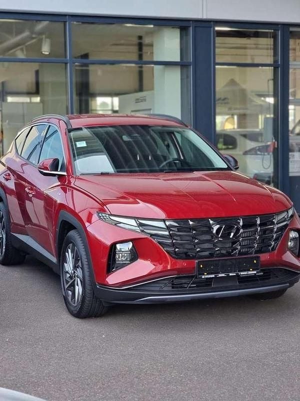 Rot Gebraucht 2021 Hyundai Tucson Trend SUV | 23.900 € (Guter Preis) - Bild 1/4