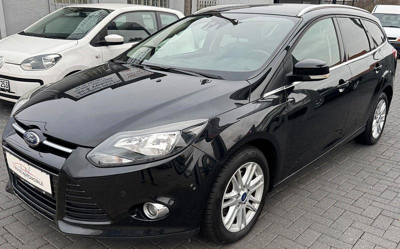 Gebraucht Ford Focus Titanium 140 PS (102 kW) 2014 Schwarz Kombi