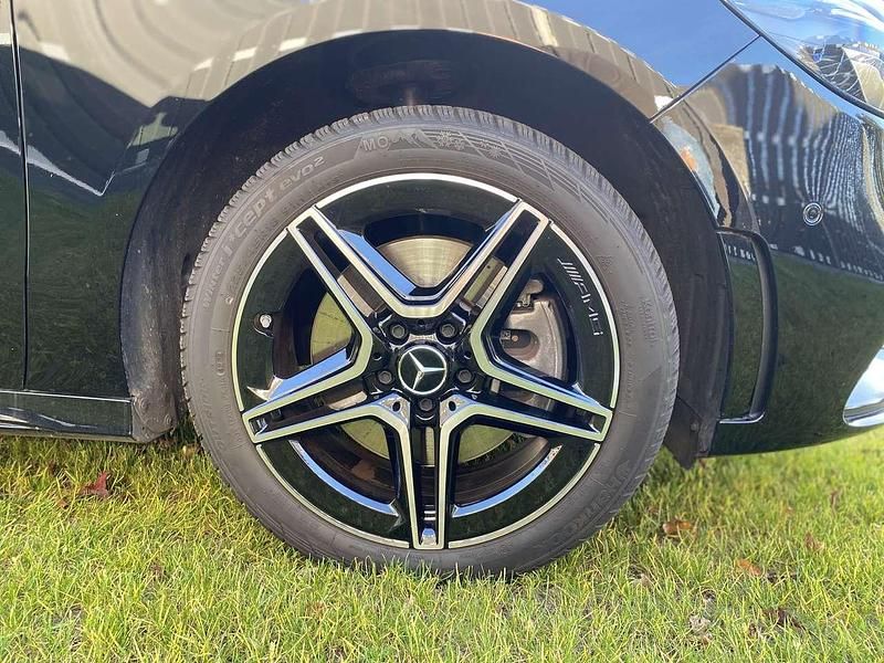 Gebraucht Mercedes E250 AMG 160 PS (117 kW) 2020 Schwarz Kombi