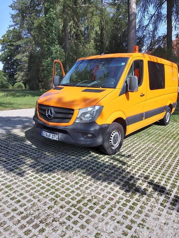 Orange Gebraucht 2018 Mercedes Sprinter Van | 14.500 € - Bild 1/4