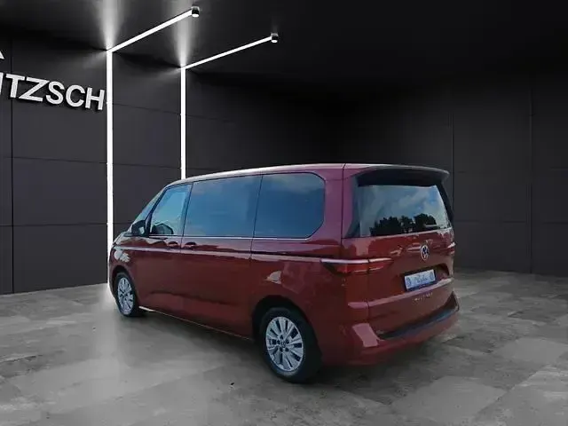Occasion VW Multivan 150 ch (110 kW) 2023 Rouge Monospace