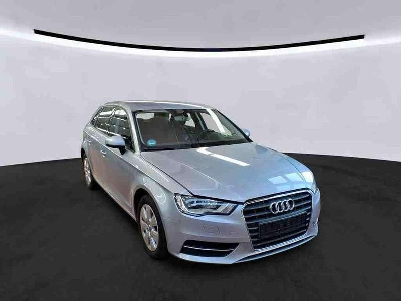 Usata Audi A3 Comfort 110 CV (80 kW) 2015 Argento Berlina
