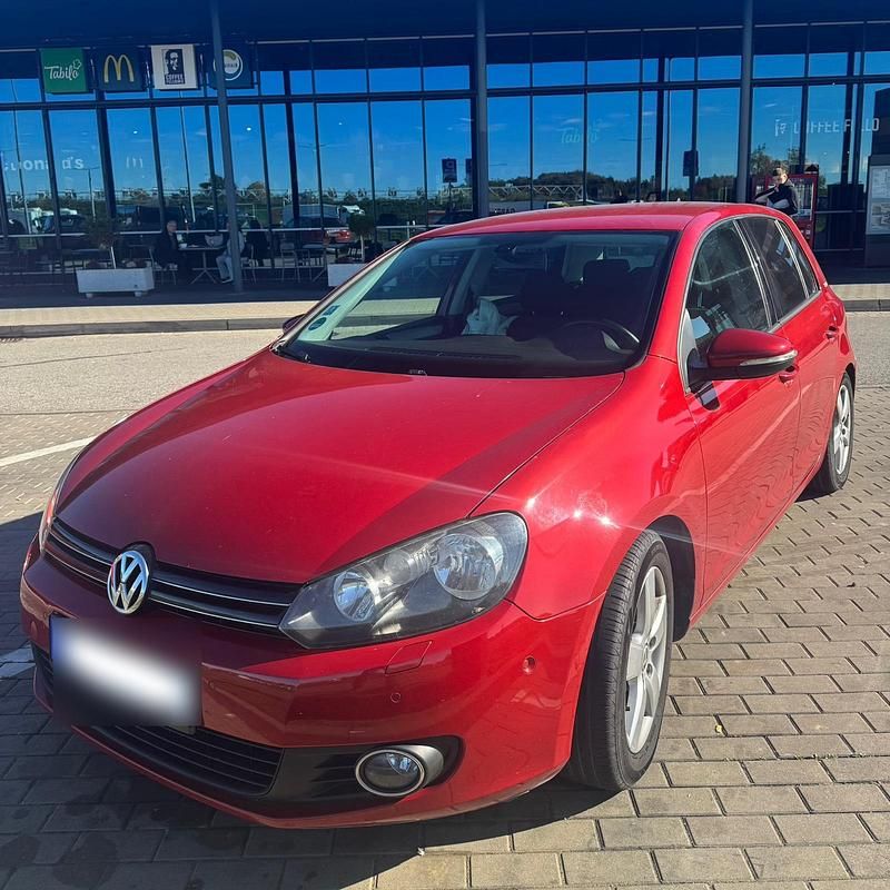 Rot Gebraucht 2010 VW Golf VI Limousine | 6.400 € (Fairer Preis) - Bild 1/4