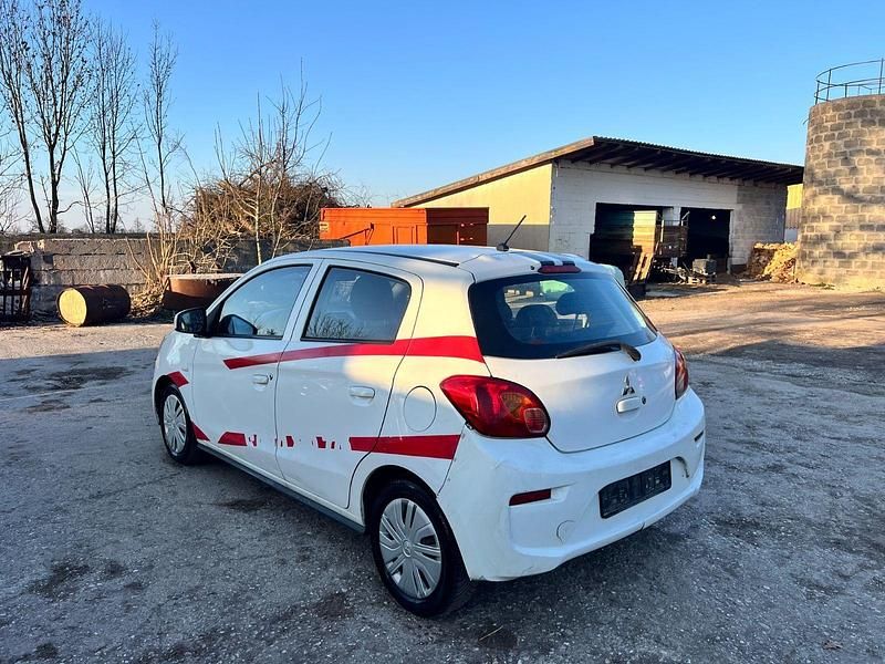 Gebraucht Mitsubishi Space Star 71 PS (52 kW) 2017 Weiß Kleinwagen