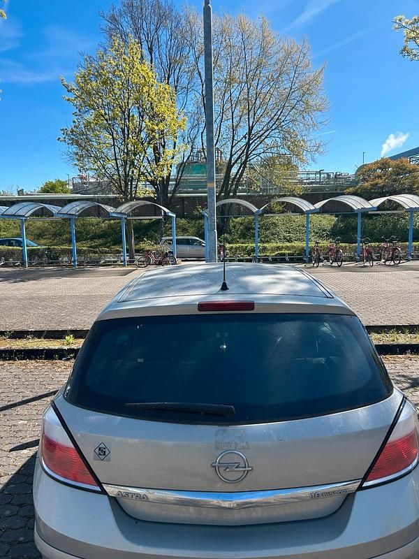 Usata Opel Astra 2005 Grigio Coupé