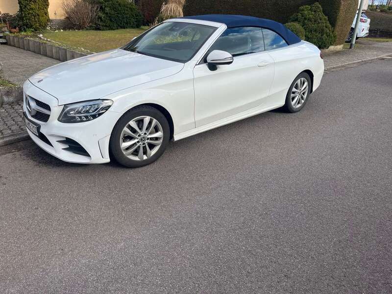 Weiß Gebraucht 2019 Mercedes C180 AMG line Cabrio | 26.500 € (Superpreis) - Bild 1/3
