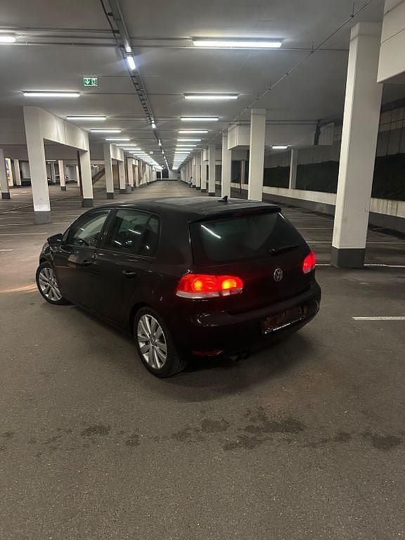 Gebraucht VW Golf VI Team 160 PS (117 kW) 2010 Schwarz Kleinwagen