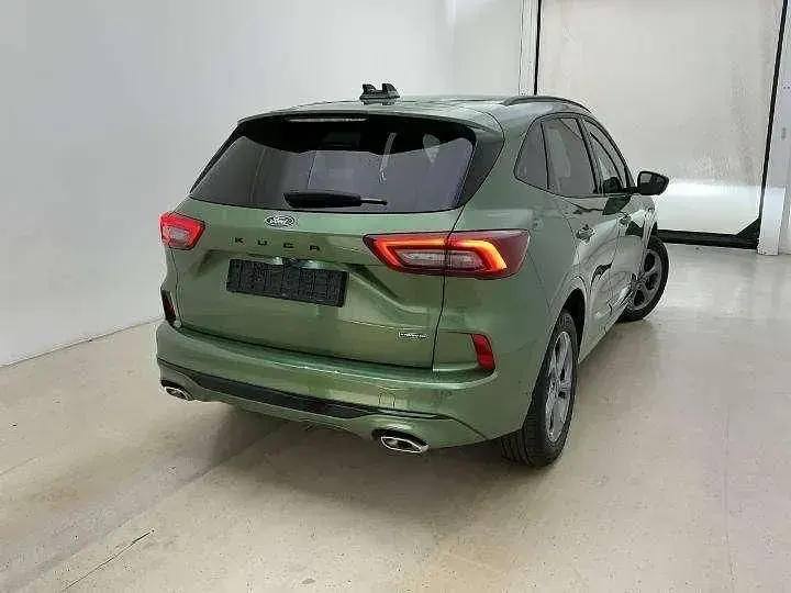 Gebraucht Ford Kuga ST-Line X 184 PS (135 kW) 2024 Grün SUV