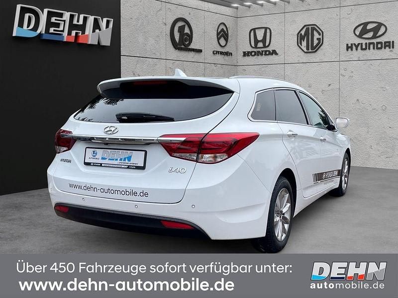 Gebraucht Hyundai i40 Trend 135 PS (99 kW) 2018 Weiß Limousine