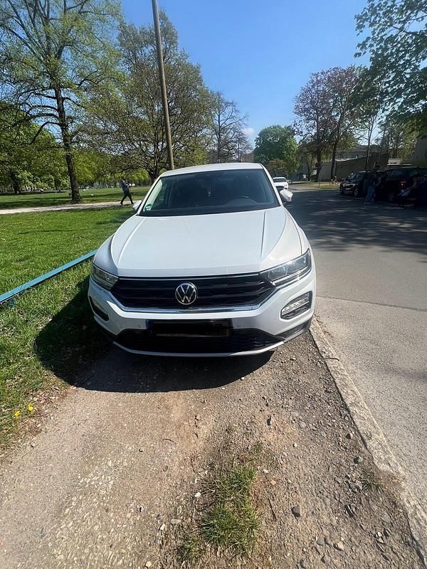 Gebraucht VW T-Roc Active 150 PS (110 kW) 2021 Weiß SUV