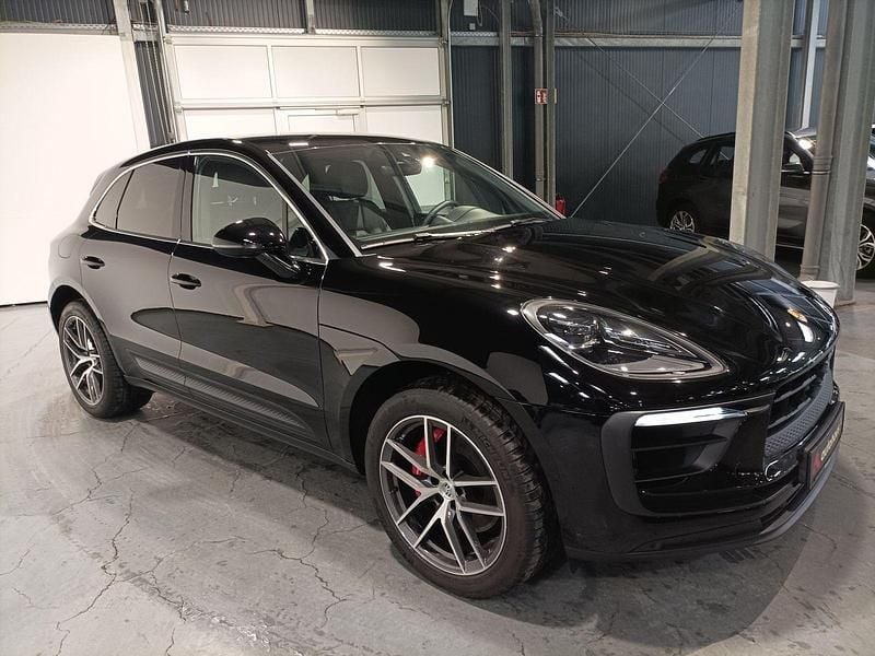 Schwarz Gebraucht 2022 Porsche Macan S SUV | 58.440 € - Bild 1/4