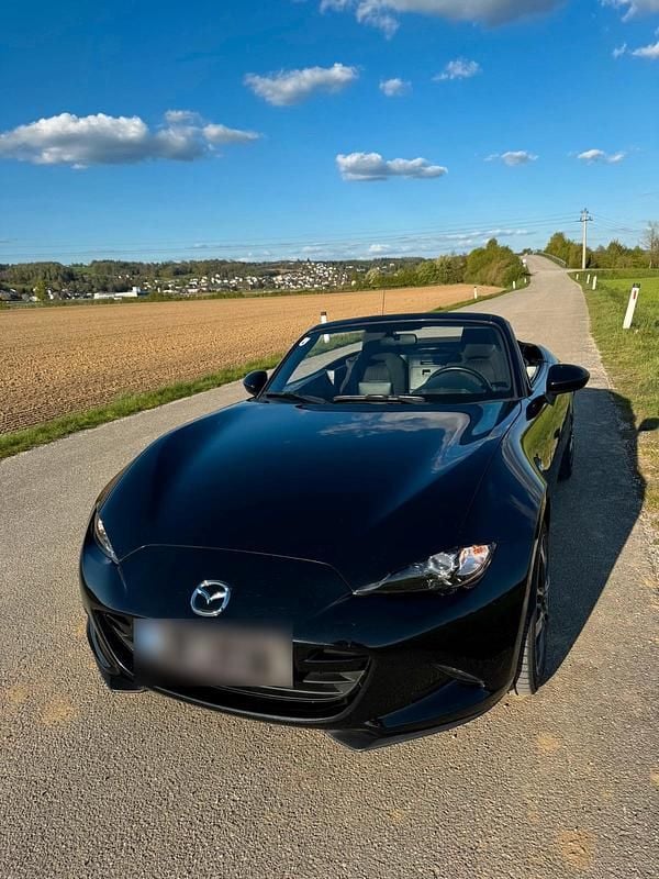 Usata Mazda MX5 131 CV (96 kW) 2015 Nero Cabrio