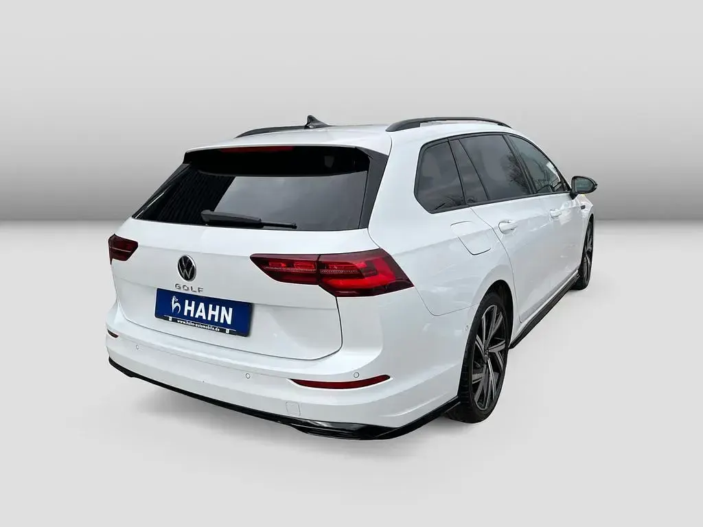 Gebraucht VW Golf VIII Style 190 PS (139 kW) 2022 Oryxweiß perlmutteffekt Kombi