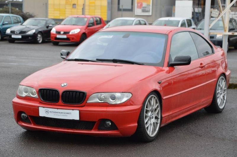 Gebraucht BMW 330 Sport Line 204 PS (150 kW) 2004 Rot Coupé
