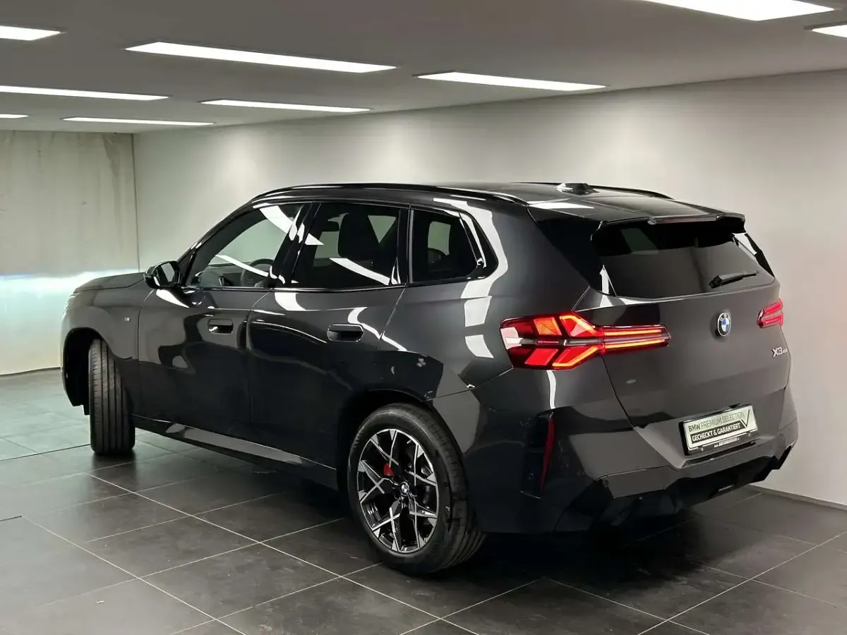 Gebraucht BMW X3 M Sport 303 PS (222 kW) 2025 Sophistograu brillanteffekt SUV