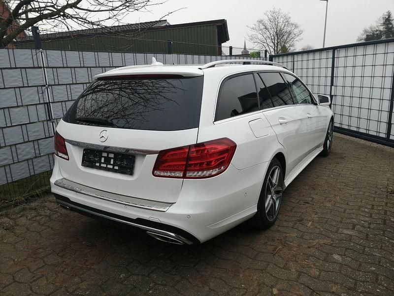 Gebraucht Mercedes E250 Avantgarde 204 PS (150 kW) 2013 Weiß Kombi