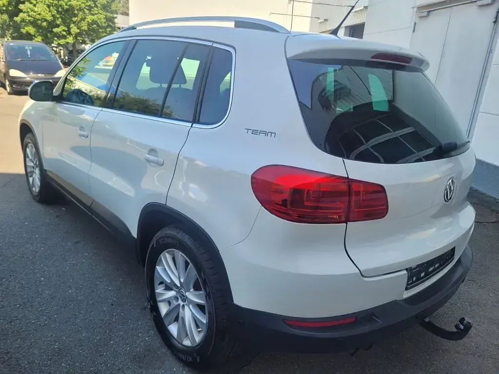 Gebraucht VW Tiguan Team 140 PS (102 kW) 2011 Weiß SUV