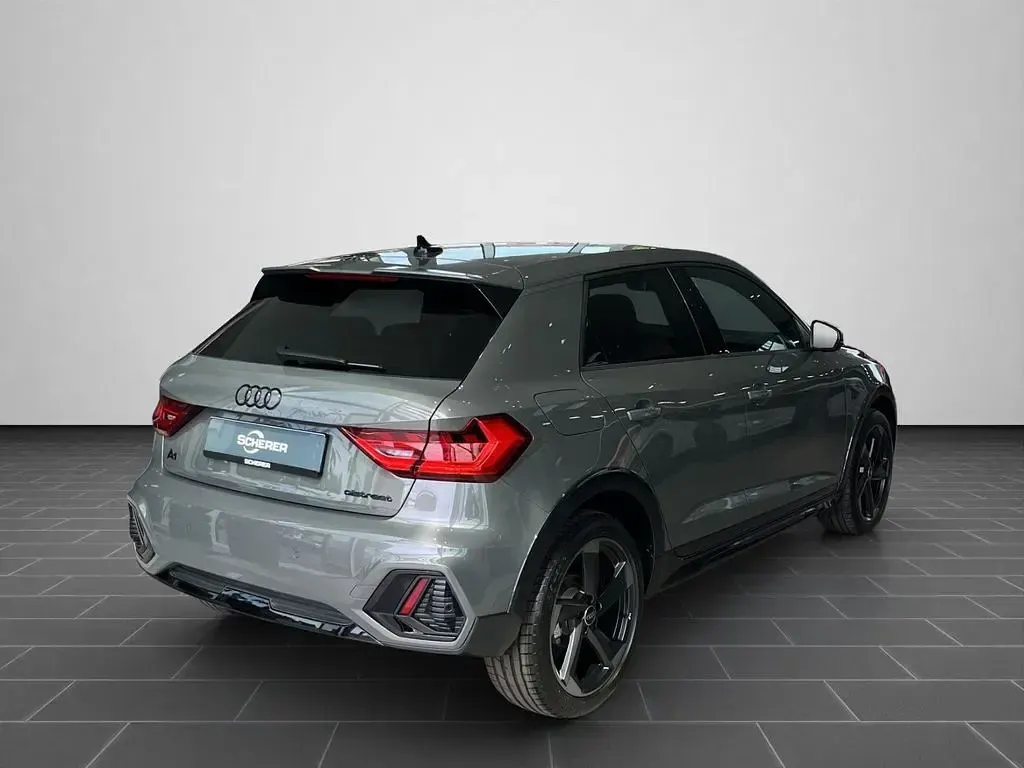 Gebraucht Audi A1 Advanced 150 PS (110 kW) 2026 Chronosgrau metallic (metallic) SUV