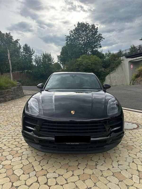Schwarz Gebraucht 2019 Porsche Macan S SUV | 46.000 € (Fairer Preis) - Bild 1/4