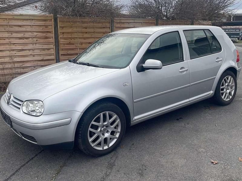 Silber Gebraucht 2003 VW Golf IV Comfortline Limousine | 2.250 € (Fairer Preis) - Bild 1/4