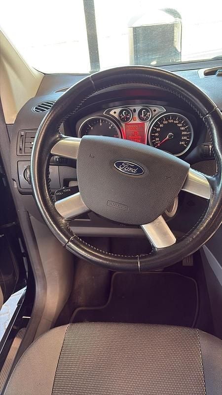 Second-hand Ford Kuga 140 CP (102 kW) 2012 SUV