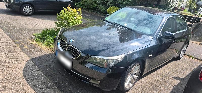 Second-hand BMW 523 2009 Negru Berlinǎ