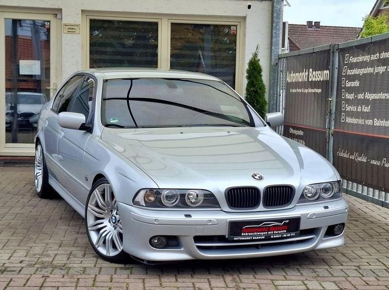 Silber Gebraucht 2002 BMW 520 M Sport Limousine | 8.199 € (Teuer) - Bild 1/4