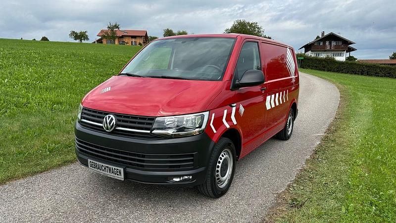Rot Gebraucht 2019 VW T6.1 Van | 13.499 € (Teuer) - Bild 1/4