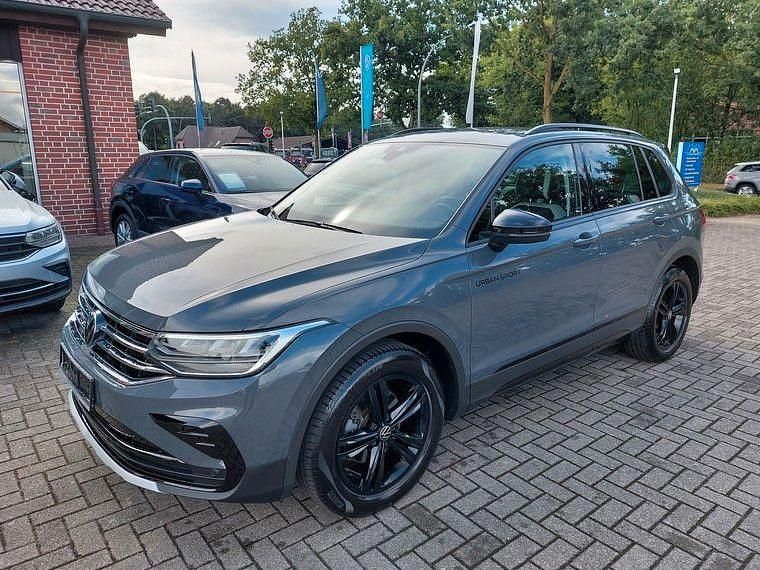 Delfingraumetallic Gebraucht 2022 VW Tiguan Sportline SUV | 31.490 € (Fairer Preis) - Bild 1/4
