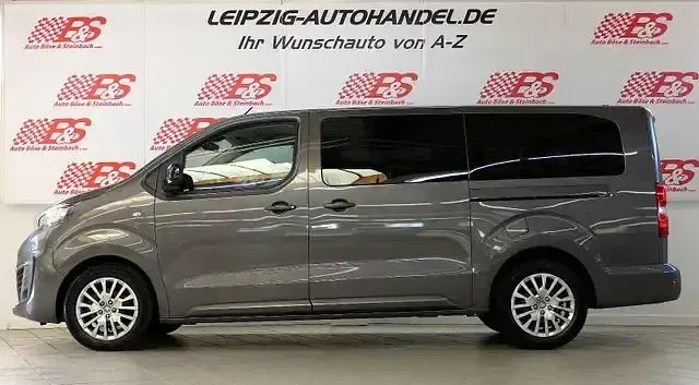 Gebraucht Peugeot Traveller 177 PS (130 kW) 2023 Grau Van / Kleinbus