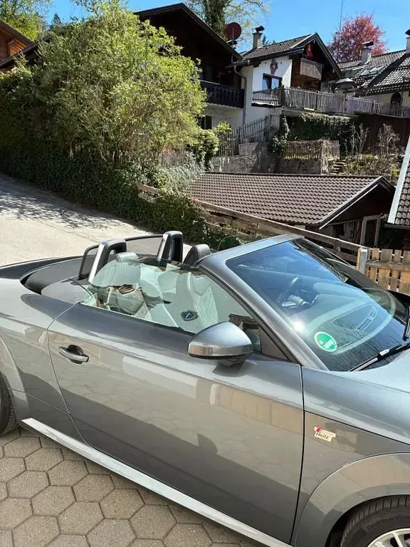 Gebraucht Audi TT Roadster Sport 230 PS (169 kW) 2018 Grau Cabrio