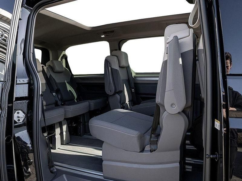 Neu VW Multivan 150 PS (110 kW) 2026 Schwarz Van