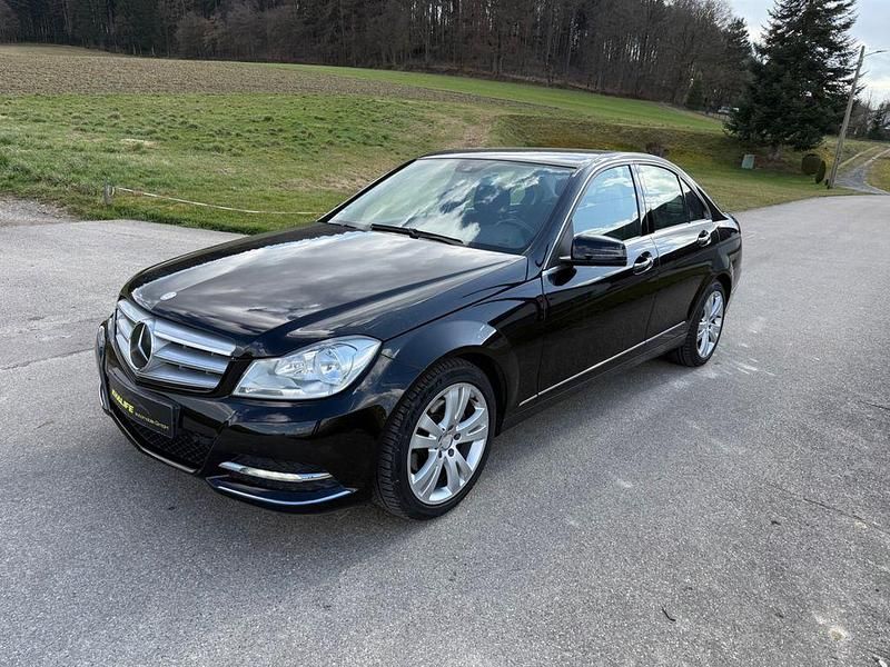 Gebraucht Mercedes C220 170 PS (125 kW) 2012 Schwarz Limousine