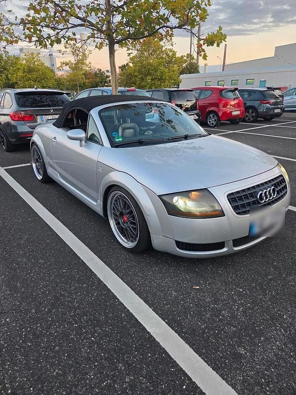 Silber Gebraucht 2003 Audi TT Cabrio | 3.200 € (Fairer Preis) - Bild 1/4