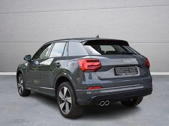 Gebraucht Audi Q2 Comfort 190 PS (139 kW) 2019 Nanograu metallic SUV