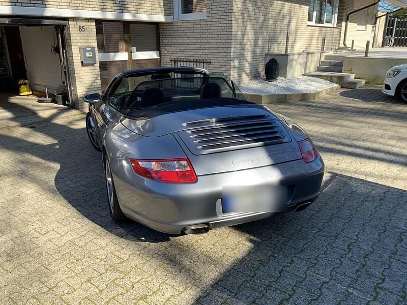 Second-hand Porsche 997 325 CP (239 kW) 2006 Argintiu Cabrio