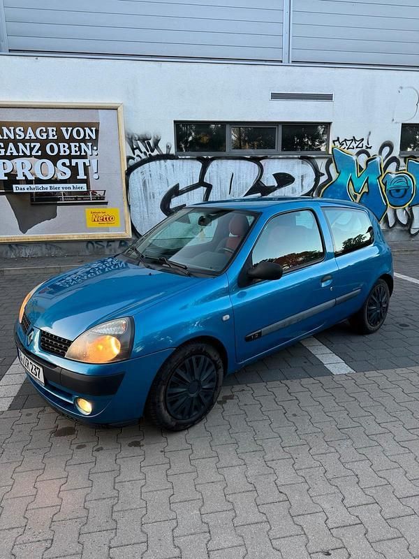 Blau Gebraucht 2004 Renault Clio II Kleinwagen | 950 € (Guter Preis) - Bild 1/4