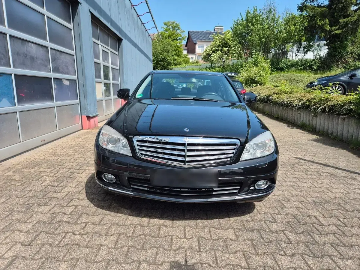 Gebraucht Mercedes C200 Elegance 184 PS (135 kW) 2007 Schwarz Limousine