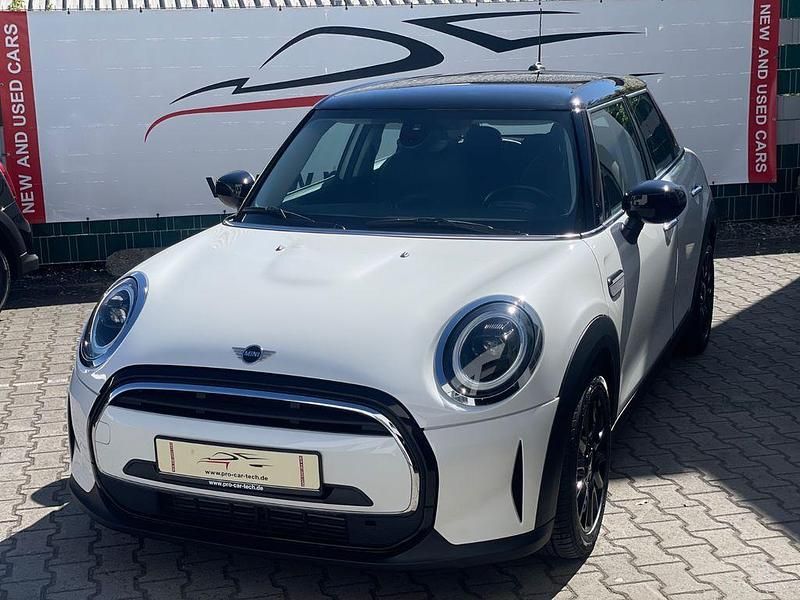 Gebraucht Mini Cooper 136 PS (100 kW) 2023 Weiß Kleinwagen