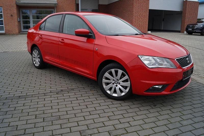 Rot Gebraucht 2015 Seat Toledo Style Limousine | 9.998 € (Etwas zu teuer) - Bild 1/4