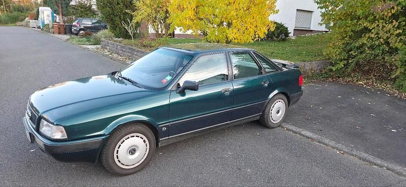 Grün Gebraucht 1994 Audi 80 Limousine | 2.290 € - Bild 1/4