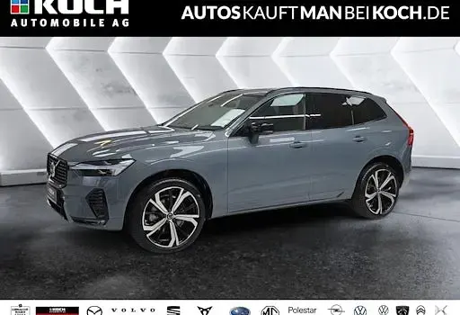 Gebraucht Volvo XC60 Plus 197 PS (144 kW) 2024 Grau SUV