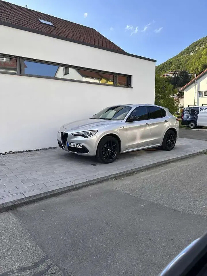 Gebraucht Alfa Romeo Stelvio Veloce 280 PS (205 kW) 2020 Grau SUV