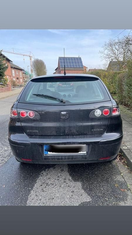 Gebraucht Seat Ibiza Fresh 75 PS (55 kW) 2003 Schwarz Kleinwagen