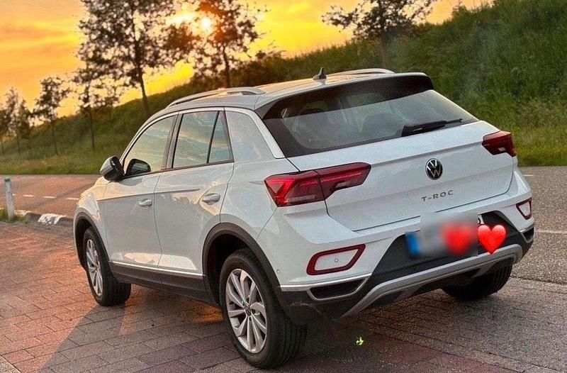 Gebraucht VW T-Roc 150 PS (110 kW) 2023 Weiß SUV