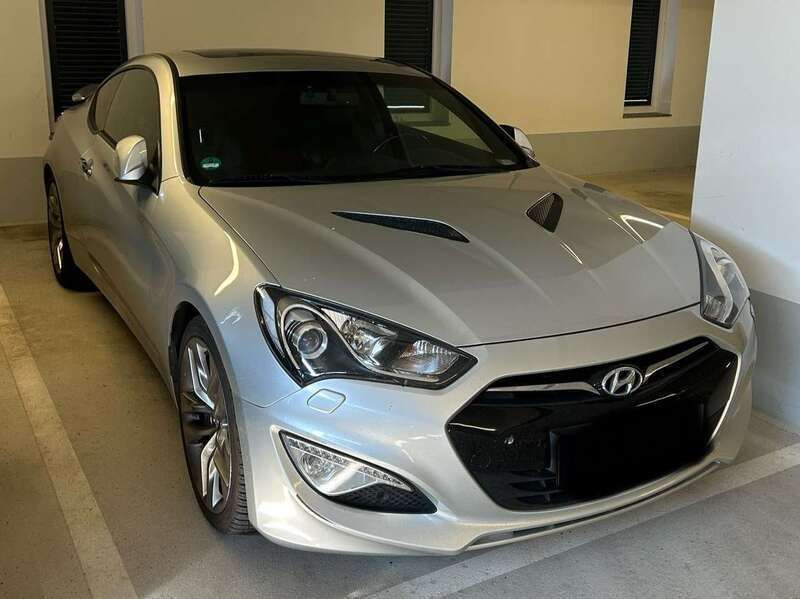 Silber Gebraucht 2014 Hyundai Genesis Coupé | 18.700 € (Fairer Preis) - Bild 1/4