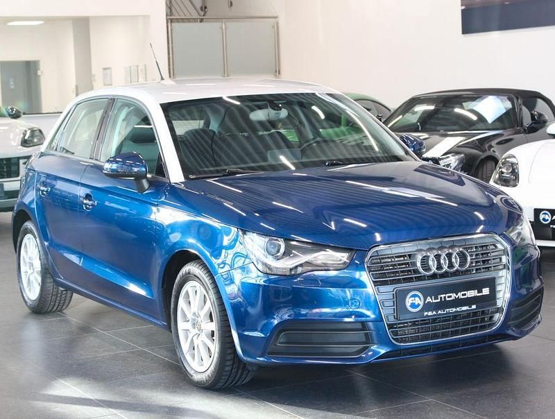 Gebraucht Audi A1 Sportback Attraction 122 PS (89 kW) 2013 Blau Kleinwagen